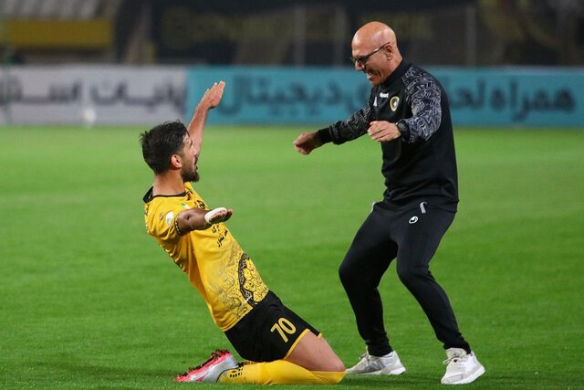 تثبیت صدرنشینی سپاهان با اشتباهات دفاعی ادامهدار نساجی تثبیت صدرنشینی سپاهان با اشتباهات دفاعی ادامهدار نساجی