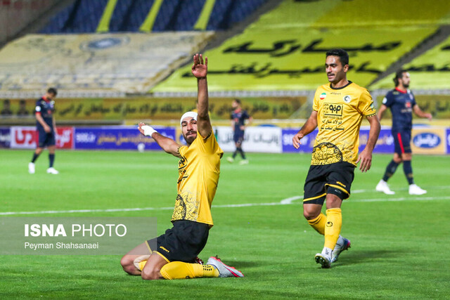 جنگ داخلی برای صعود به صدر جدول