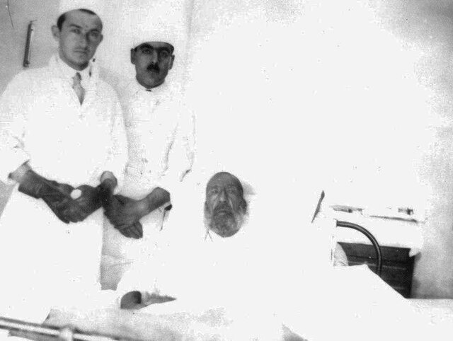 رضا شاه به آیت الله مدرس رشوه داد؟