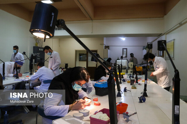 تبیین افق چهارساله پذیرش دانشجویان دندانپزشکی در کشور تبیین افق چهارساله پذیرش دانشجویان دندانپزشکی در کشور