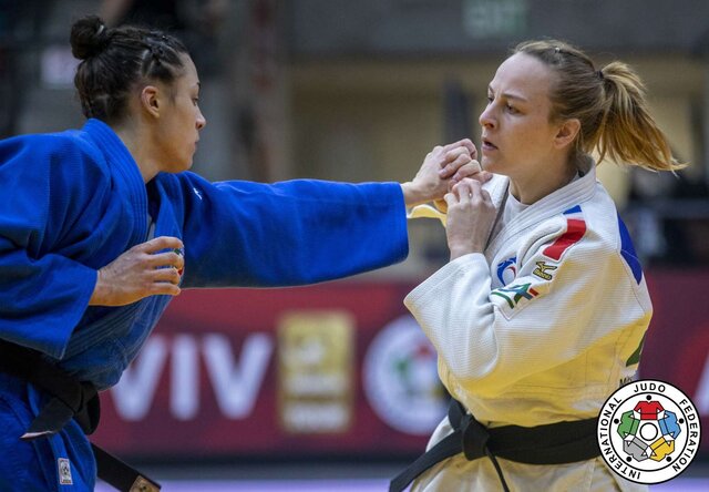 ضرب و شتم شدید جودوکار مطرح تیم ملی زنان فرانسه توسط مربیاش ضرب و شتم شدید جودوکار مطرح تیم ملی زنان فرانسه توسط مربیاش