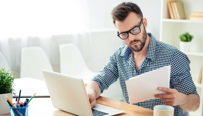 مقایسه و تفاوت بیمه اختیاری و اجباری؛ مزایا و پوششهای آنها