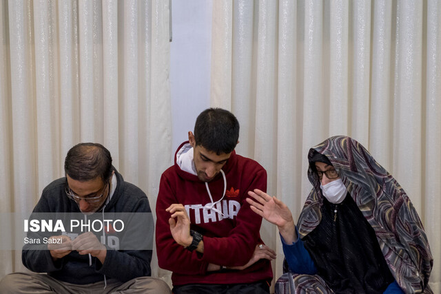 عشق و ایستادگی تا پای جان