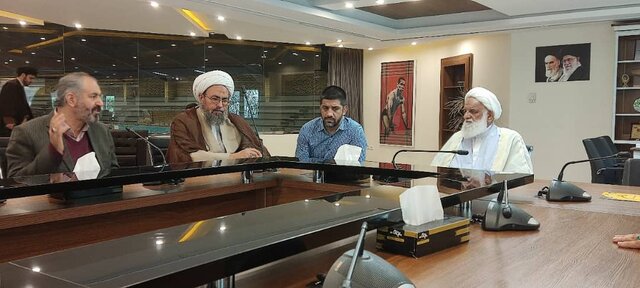 آیتالله کمیلی خراسانی خواستار اشاعه عرفان ناب اهل بیت (ع) در بین جوانان ورزشکار شد آیتالله کمیلی خراسانی خواستار اشاعه عرفان ناب اهل بیت (ع) در بین جوانان ورزشکار شد