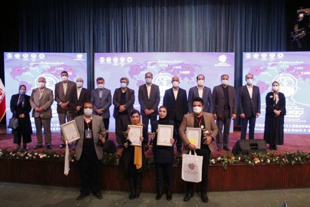 عکس دریافتی است جشنواره دانشمندان جوان، برترینهای خود را در رشتههای مختلف علوم پایه شناخت