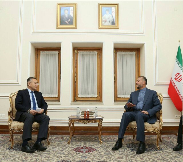 تاکید امیرعبداللهیان بر لزوم تدوین افق بلند مدت برای همکاریهای ایران-قرقیزستان تاکید امیرعبداللهیان بر لزوم تدوین افق بلند مدت برای همکاریهای ایران-قرقیزستان