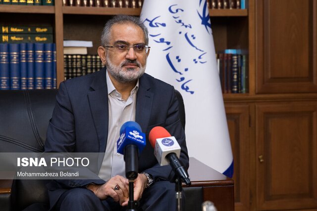 دولت در مذاکرات شتاب‌زده عمل نمی‌کند/۳۶ نماینده درباره انتصاب فامیلی تذکر دادند، اما ...