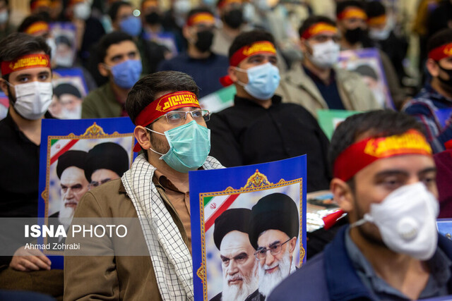 عکس تزئینی ست چتر حمایتی کمیته امداد بر سر دانشجویان، طلاب و استعدادهای برتر سمنانی