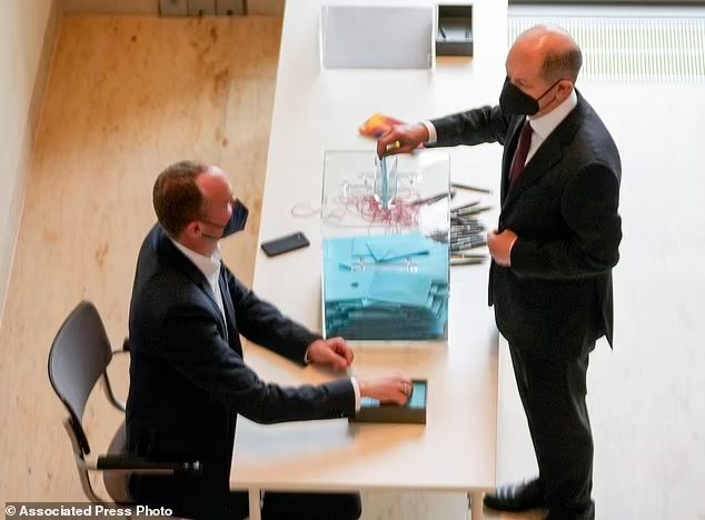 شولتس رسما صدراعظم آلمان شد