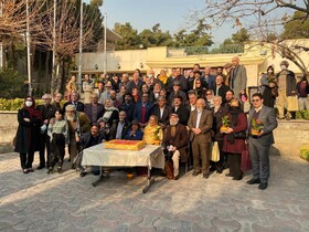 جشن تولد هنرمندان آذرماهی در باغ زیبا
