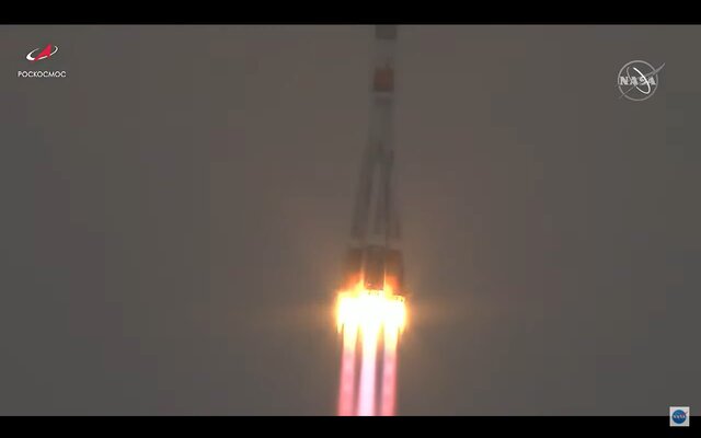 روسیه میلیاردر ژاپنی را به فضا برد