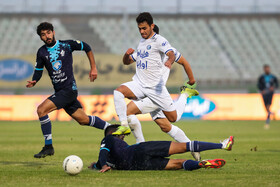 هفته نهم لیگ برتر فوتبال، پیکان - استقلال