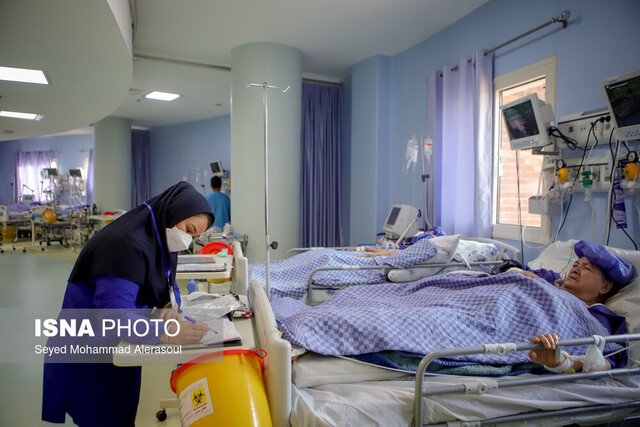 کرونایی شدن ۱۲۸ پرستار استان مرکزی طی دو هفته/نگرانی برای ابتلای مادران باردار و نوزادان کرونایی شدن ۱۲۸ پرستار استان مرکزی طی دو هفته/نگرانی برای ابتلای مادران باردار و نوزادان