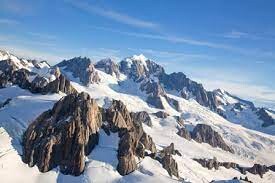 عملیات امداد و نجات کوهستان در ۹ استان کشور/ نجات ۱۹ کوهنورد از برف و سرما