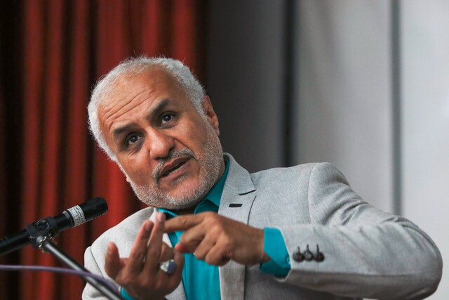 خدای حسن عباسی کیست؟