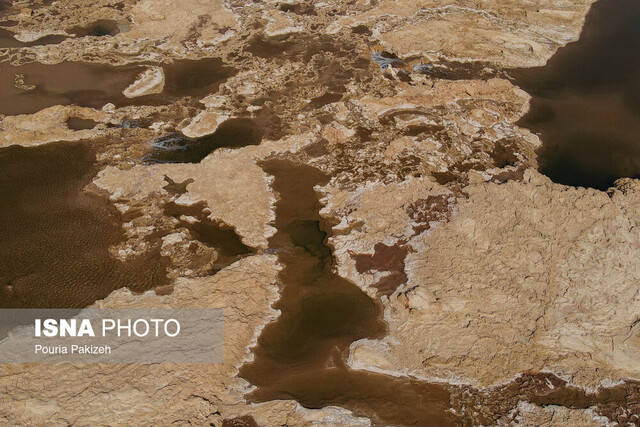 عکس تزئینی است. «رودشور» در آستانه فاجعه زیستمحیطی؛ تبدیل مسیر رودخانه به کانال فاضلاب صنعتی و شهری