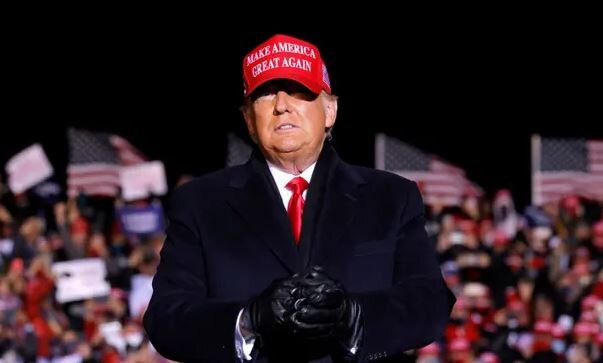 ترامپ خود را رئیسجمهوری آتی آمریکا خواند