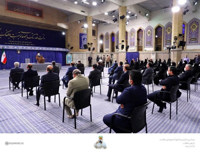 اگر حقایق را روایت نکنید دشمن با دروغ و تحریف جای ظالم و مظلوم را عوض می‌کند