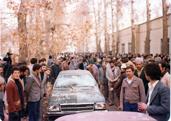 ضربه چماقداران بر تختهای آهنی نوزادان بیمارستان شاهرضا