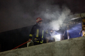 آتش سوزی کارخانه تولید رنگ در قم