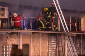 آتش سوزی کارخانه تولید رنگ در قم