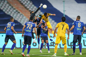 هفته دهم لیگ برتر فوتبال، استقلال - سپاهان