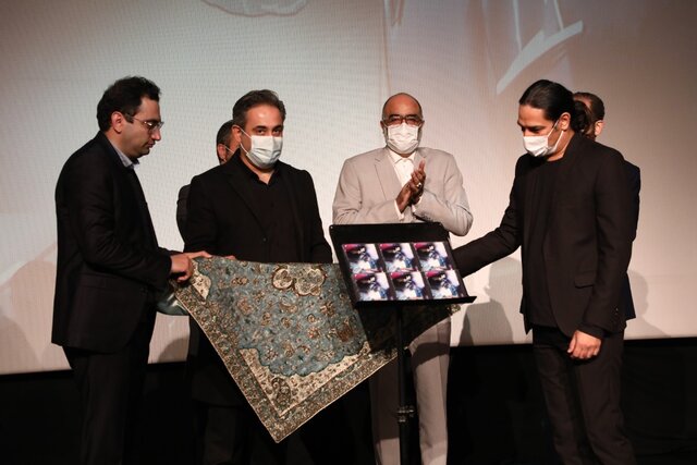 انتشار یک آلبوم موسیقی برای قدردانی از کادر درمان انتشار یک آلبوم موسیقی برای قدردانی از کادر درمان