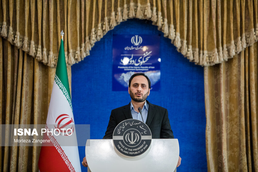 هیچ شخص و کشوری به جز "آقای باقری" نماینده ایران در مذاکرات نیست