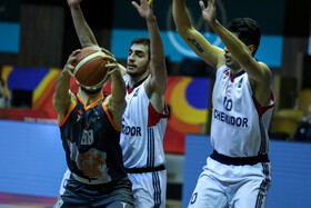 دیدار تیمهای بسکتبال مس رفسنجان و شیمیدر قم