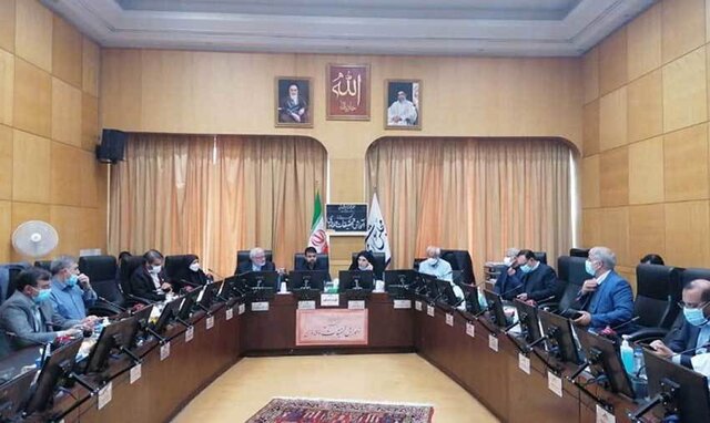 بررسی اقدامات جهاد دانشگاهی با توجه به شعار سال در کمیسیون آموزش