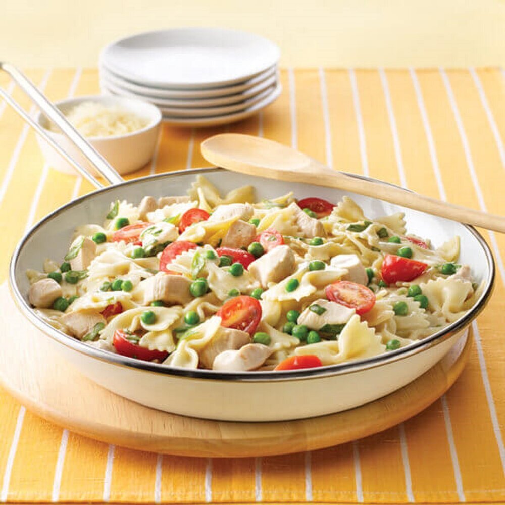 طرز تهیه سالاد ماکارونی به همراه تزیین و مواد لازم