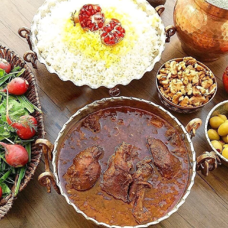 طرز پخت خورشت فسنجان به همراه مواد لازم