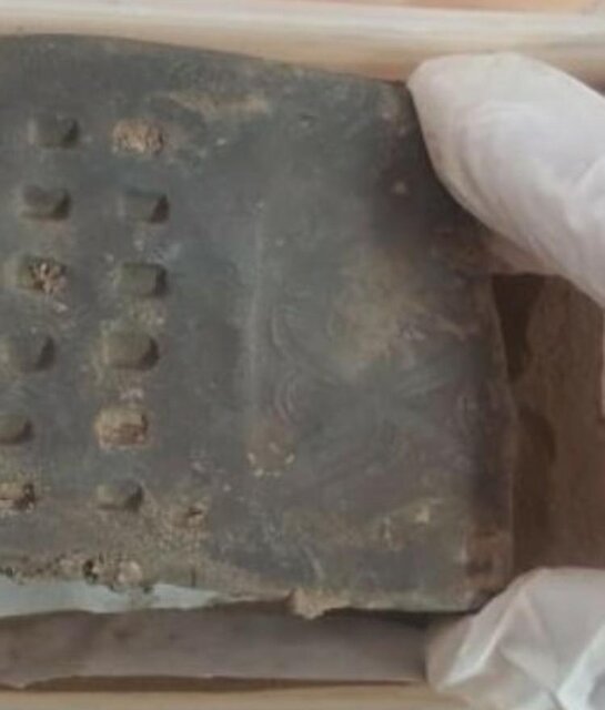 عکسهای جدید از لوح حسابداریِ ۴۹۰۰ ساله در ایران