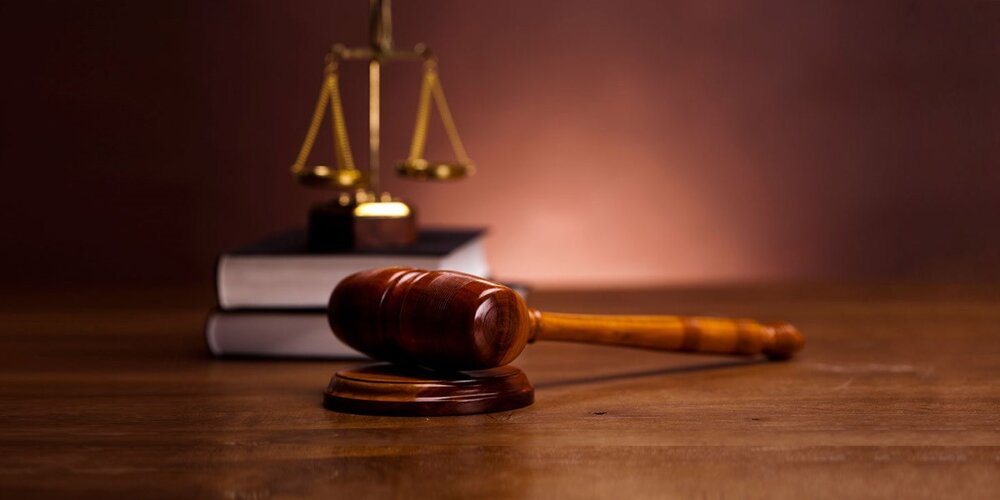 وکیل دیوان عدالت اداری