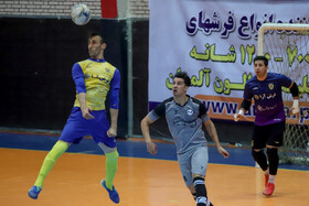 دیدار تیم‌های فوتسال فرش‌آرا و 	فولاد زرند ایرانیان