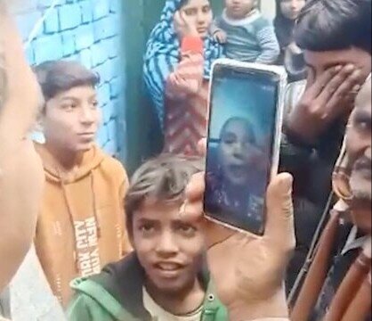 یک زن هندی پس از ۴۰ سال خانوادهاش را پیدا کرد یک زن هندی پس از ۴۰ سال خانوادهاش را پیدا کرد