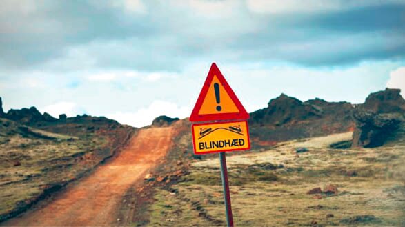 عجیبترین تابلوهای راهنمایی و رانندگی در جهان