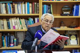 دکتر ثبوتی علاوه بر حوزه فیزیک و نجوم، در حوزه محیط زیست و تغییرات اقلیم نیز فردی صاحب نظر است و در این زمینه چند کتاب به چاپ رساندهاند.