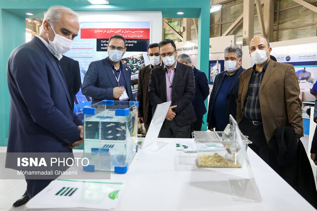 تبلور عینی "ما می توانیم" در نمایشگاه دستاورهای جهاد دانشگاهی