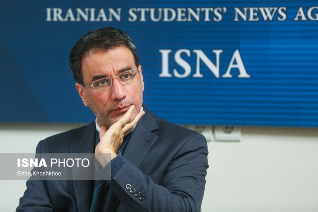 فرجی دانا، دبیر فرهنگستان علوم شد فرجی دانا، دبیر فرهنگستان علوم شد