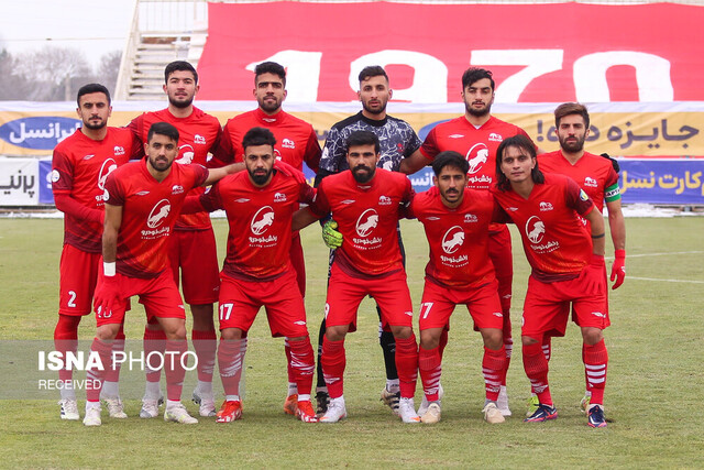 اعتراض تراکتور به داور دیدار با پرسپولیس اعتراض تراکتور به داور دیدار با پرسپولیس