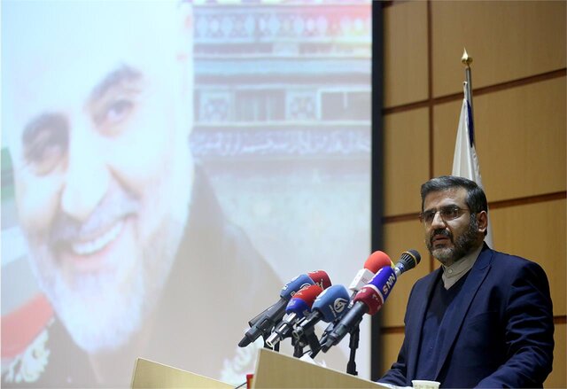 وزیر ارشاد: بزرگداشت سردار سلیمانی نباید محدود به یک روز شود