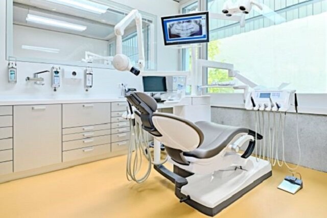 عکس تزئینی است ساخت یونیت قابل حمل دندانپزشکی برای توانخواهان حرکتی