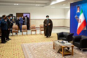 نشست خبری رییس جمهور در قم