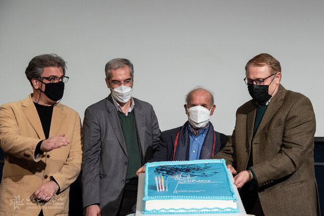 ماموریتم را این میدانستم که از هنر مملکتم بگویم نه از خودم