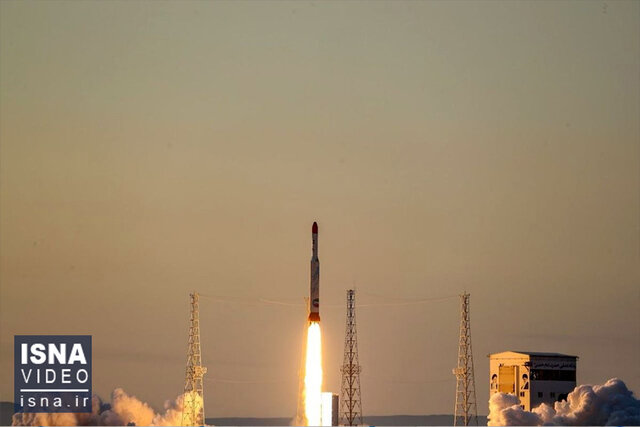 ویدئو / از واکنشها به «سیمرغ» تا تعطیلی نیروگاههای اتمی آلمان ویدئو / از واکنشها به «سیمرغ» تا تعطیلی نیروگاههای اتمی آلمان