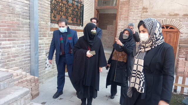 راهاندازی خانههای ایرانی با بهرهگیری از صنایعدستی