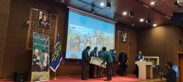 خاطرات عکاسان از روز تشییع/سلبریتیها در برابر جذبه حاج قاسم رنگ میبازند