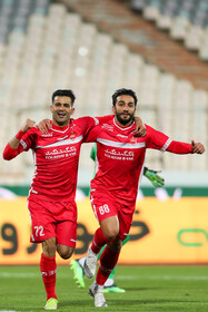 خوشحالی عیسی آلکثیر و سیامک نعمتی بعد از اولین گل پرسپولیس