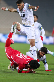 هفته سیزدهم لیگ برتر فوتبال؛ پرسپولیس - تراکتور